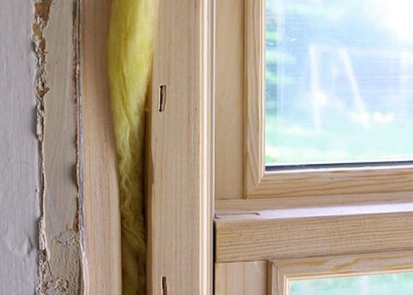 Установка деревянных окон: преимущества и недостатки, особенности монтажа